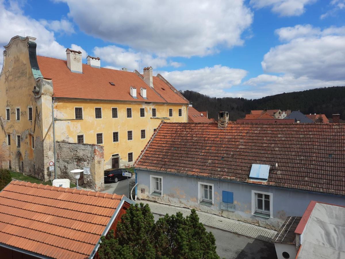 Penzion Zahrada Nad Rekou, Restaurace A Kavarna - Parkovani Gratis Zlata Koruna Экстерьер фото