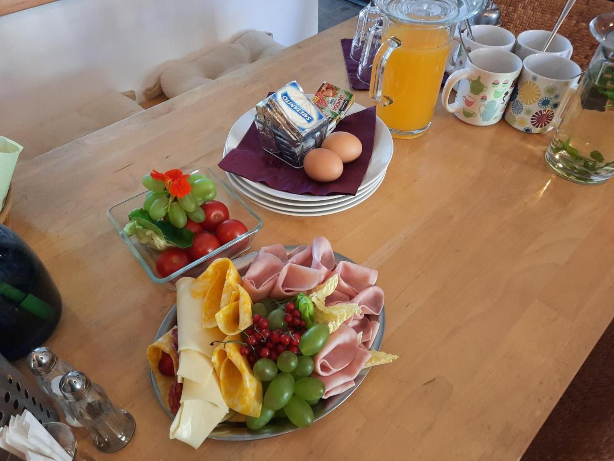 Penzion Zahrada Nad Rekou, Restaurace A Kavarna - Parkovani Gratis Zlata Koruna Экстерьер фото