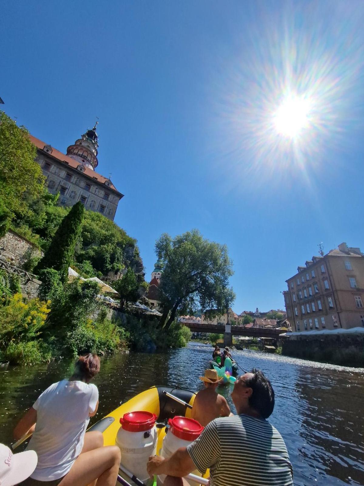 Penzion Zahrada Nad Rekou, Restaurace A Kavarna - Parkovani Gratis Zlata Koruna Экстерьер фото